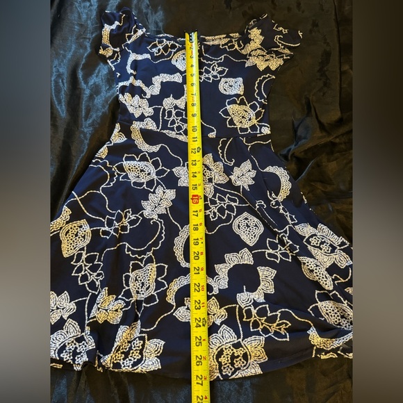 Snap Navy & White Floral Fit & Flare Skater Dress - Size Medium - Picture 8 of 8